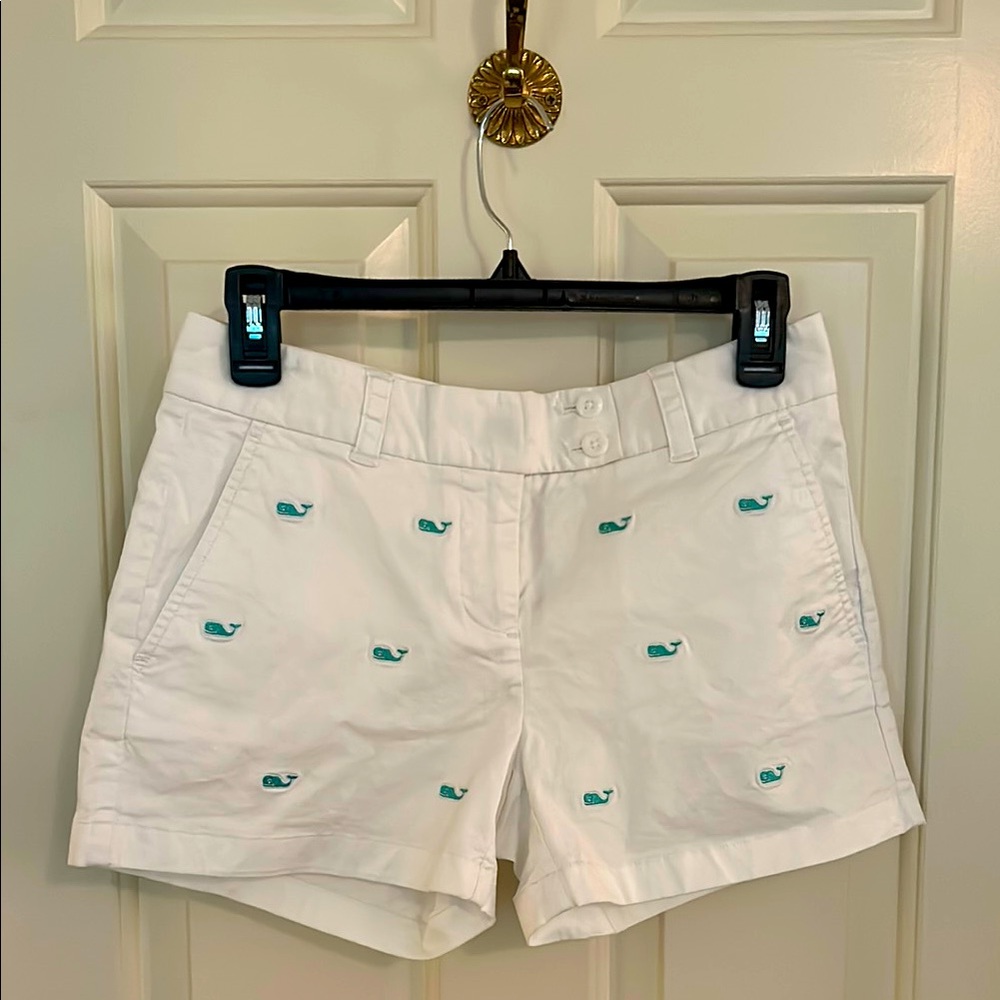 Vineyard Vines Women's White Whale Embroidered Shorts - size 0